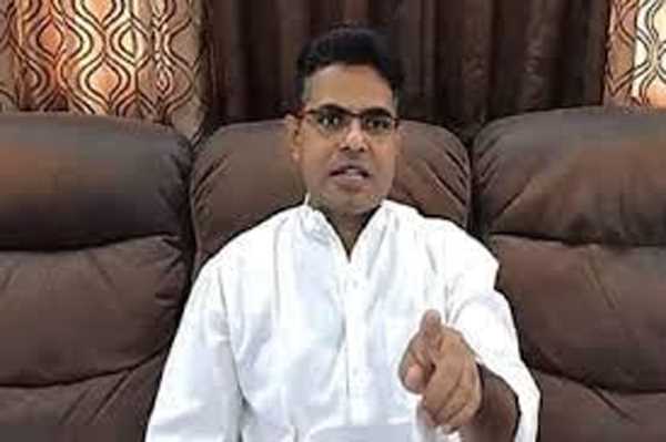 बिहार: उपेंद्र कुशवाहा के नजदीकी माधव आनंद ने रालोसपा से दिया इस्तीफा